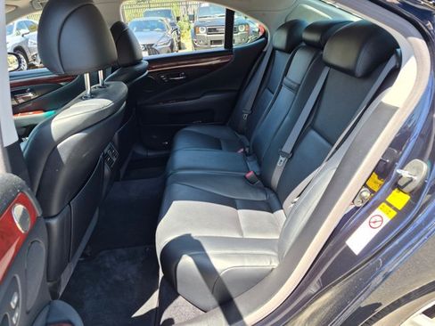 Used 2007 Lexus LS 460 RWD image 15