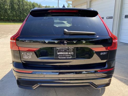 Used 2025 Volvo XC60 B5 Plus AWD/4WD image 5