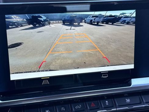 Certified 2025 Chevrolet Silverado 1500 LT image 20