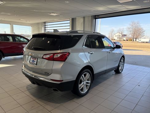 Used 2020 Chevrolet Equinox Premier image 6