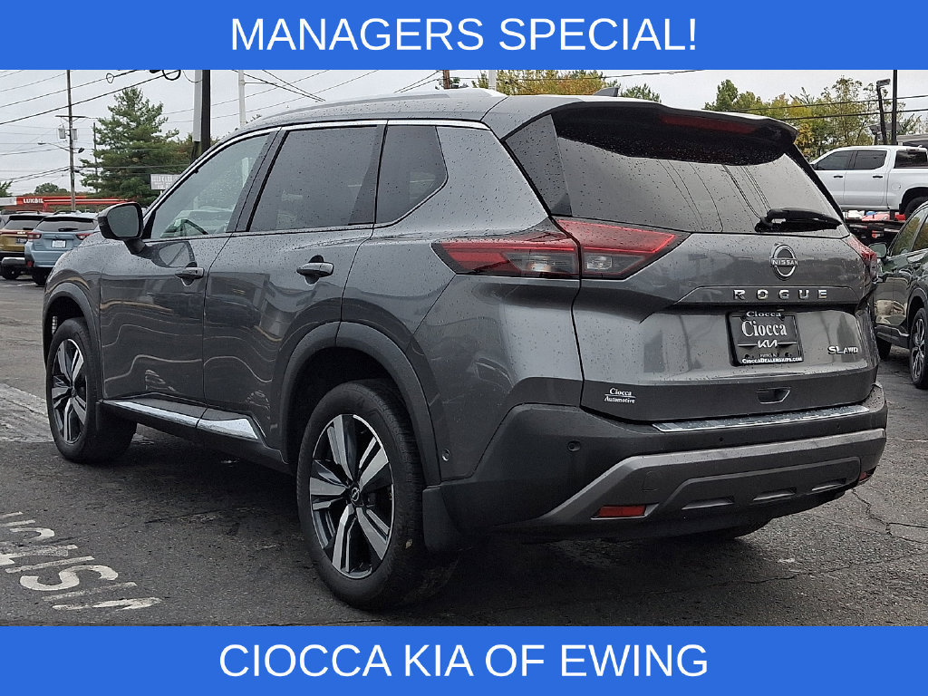 Used 2023 Nissan Rogue SL w/ SL Premium Package AWD/4WD image 9