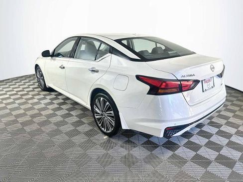 Certified 2025 Nissan Altima 2.5 SL AWD/4WD image 6