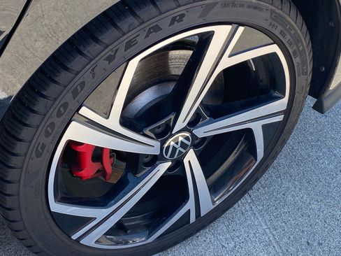Certified 2024 Volkswagen GTI SE FWD image 22