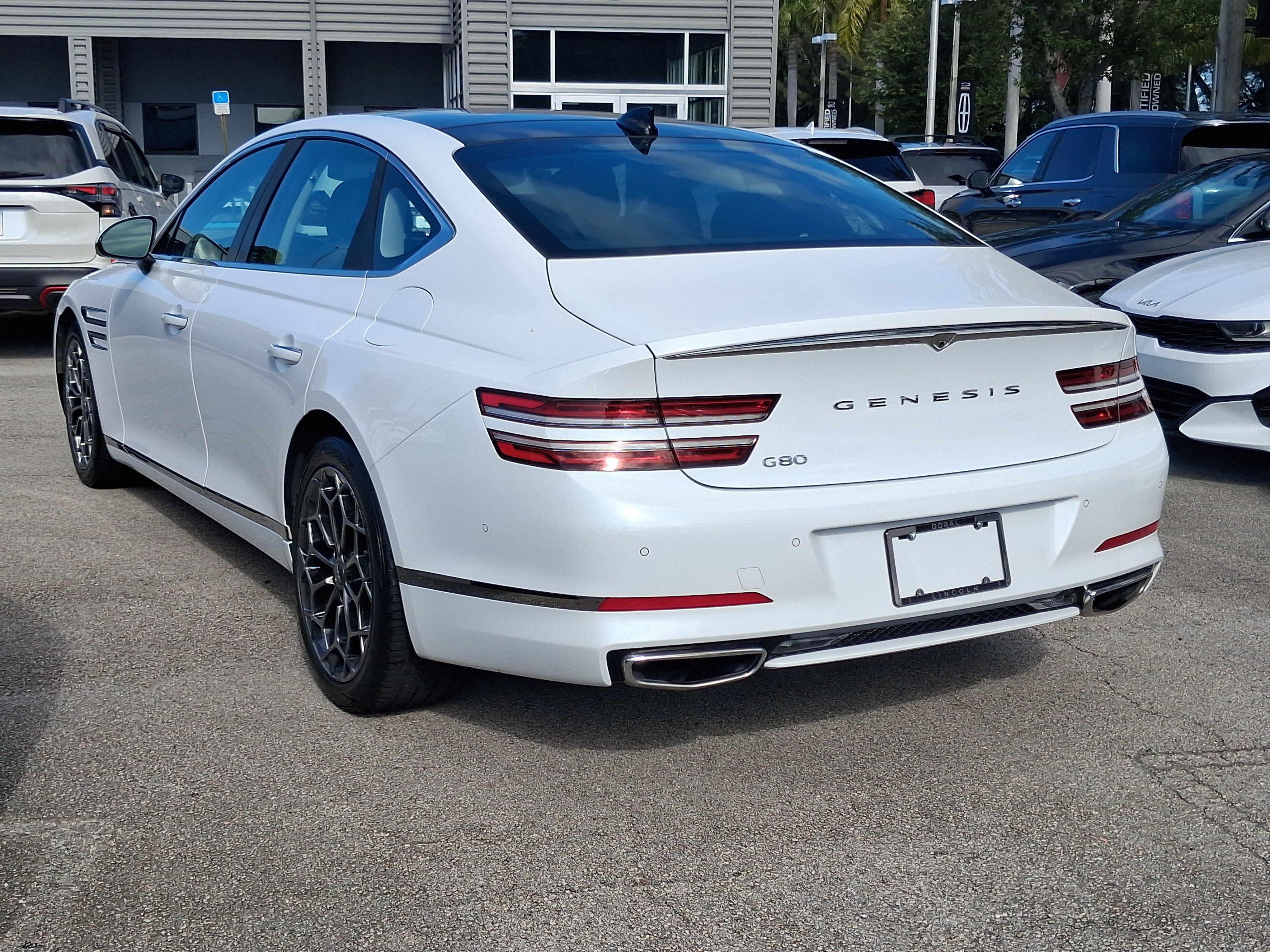 Used 2021 Genesis G80 2.5T w/ Prestige Package RWD image 3