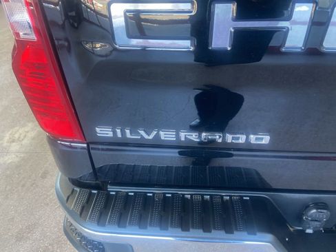 Used 2019 Chevrolet Silverado 1500 LT w/ All-Star Edition image 19