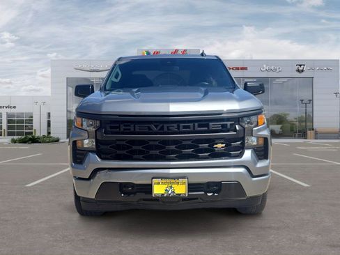 Used 2024 Chevrolet Silverado 1500 Custom image 8