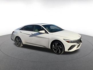 Used 2025 Hyundai Elantra Limited video 2