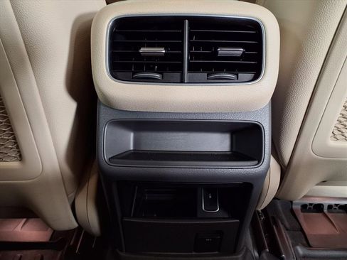 Used 2020 Mercedes-Benz GLE 450 4MATIC image 13