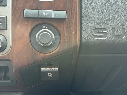 Used 2012 Ford F350 Lariat w/ Chrome Pkg image 23