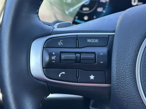 Used 2025 Kia Sportage SX Prestige image 21