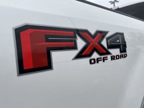 Used 2017 Ford F250 Lariat w/ Lariat Ultimate Package image 6