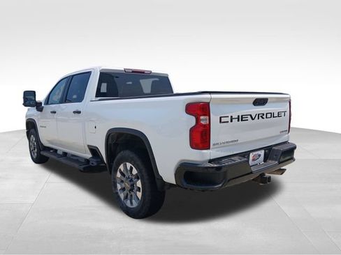 Certified 2022 Chevrolet Silverado 2500 Custom w/ Custom Convenience Package AWD/4WD image 3