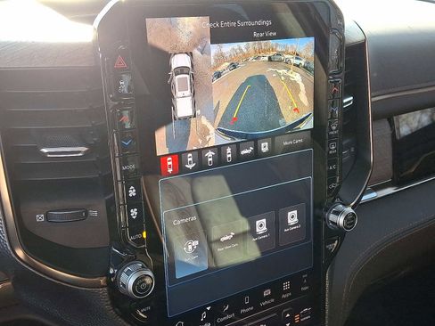 Used 2025 RAM 1500 Limited image 19