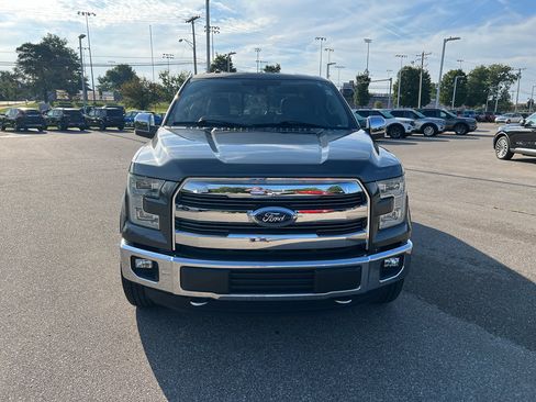 Used 2015 Ford F150 Lariat w/ Equipment Group 502A Luxury AWD/4WD image 2