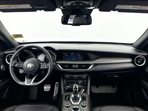 Used 2023 Alfa Romeo Stelvio Ti AWD/4WD image 23
