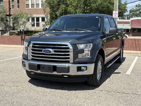 Used 2015 Ford F150 XLT w/ Equipment Group 302A Luxury AWD/4WD image 4