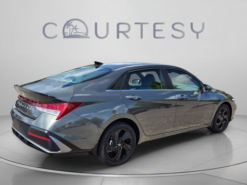New 2026 Hyundai Elantra SEL Sport Premium FWD image 5