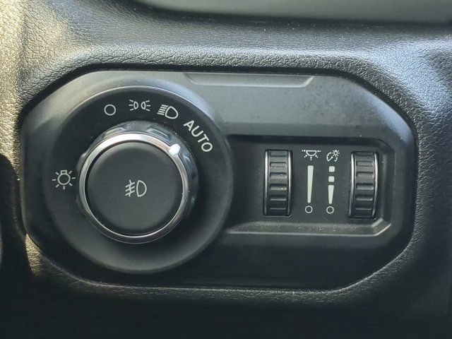 Used 2021 Jeep Wrangler Unlimited Sahara AWD/4WD image 23