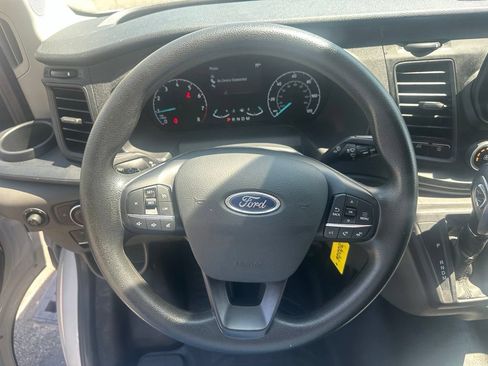 Used 2025 Ford Transit 250 Low Roof w/ Exterior Upgrade Package RWD image 14
