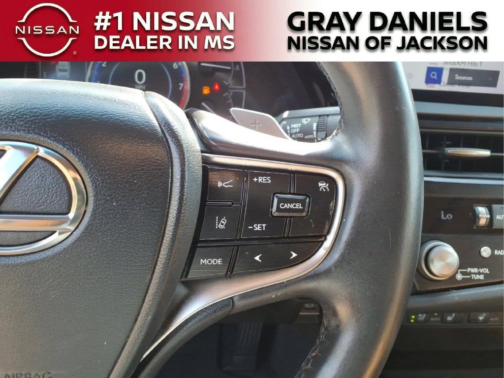 Used 2023 Lexus ES 350 w/ Premium Package FWD image 14