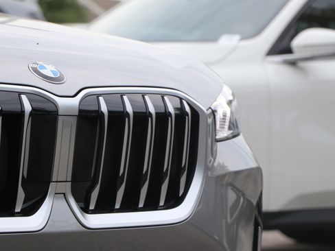 Used 2025 BMW X1 xDrive28i w/ Convenience Package AWD/4WD image 6