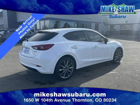 Used 2018 MAZDA MAZDA3 Touring image 5