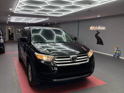 Used 2013 Toyota Highlander SE