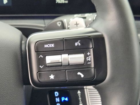 Used 2025 Hyundai Santa Fe Limited image 28