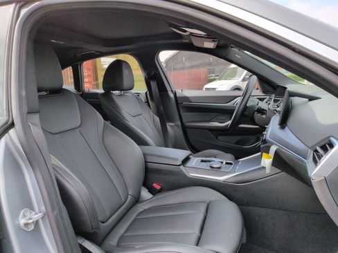 Used 2023 BMW i4 eDrive40 w/ Premium Package image 32