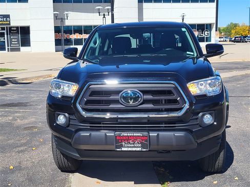 Used 2021 Toyota Tacoma SR5 w/ Technology Package image 10