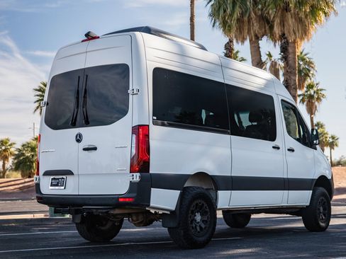 Used 2024 Mercedes-Benz Sprinter 2500 image 6