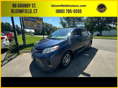 Used 2018 Toyota Sienna XLE Premium