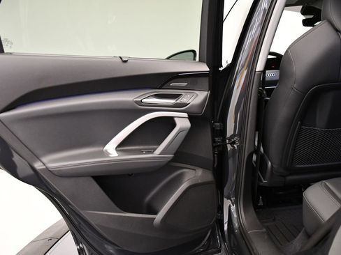 Used 2025 Audi Q5 Premium Plus w/ Premium Plus AWD/4WD image 38