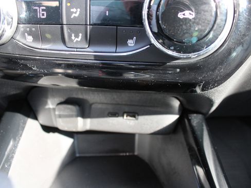 Used 2025 Chevrolet Trax ACTIV w/ Driver Confidence Package image 30