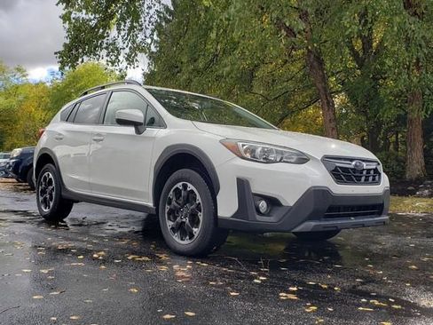 Certified 2023 Subaru Crosstrek 2.0i Premium image 1