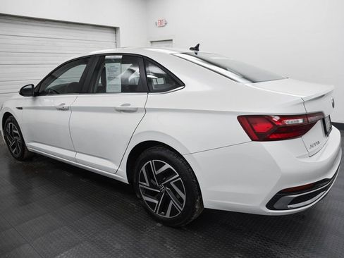 Used 2024 Volkswagen Jetta SEL image 5