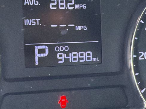 Used 2014 Kia Forte LX FWD image 18