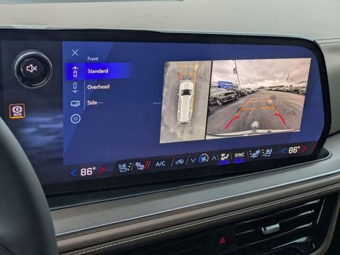 New 2026 Chevrolet Suburban High Country image 22