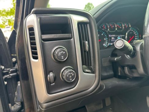 Used 2017 GMC Sierra 1500 SLT w/ SLT Premium Package AWD/4WD image 8