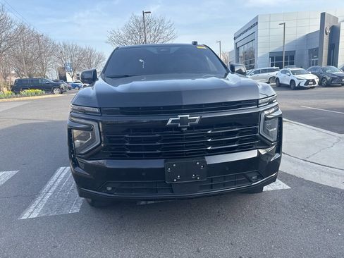 Used 2025 Chevrolet Tahoe RST image 2