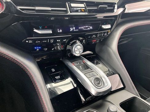 Used 2023 Acura MDX A-Spec image 32