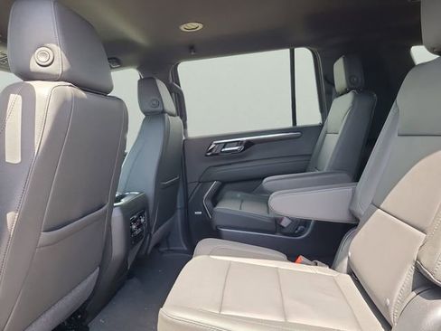 New 2026 Chevrolet Suburban LT w/ Comfort Package RWD image 10
