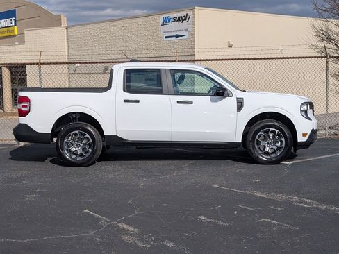 New 2026 Ford Maverick XLT w/ XLT Luxury Package FWD image 5
