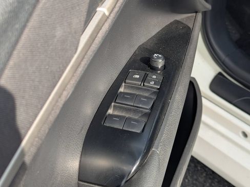Used 2025 Toyota Camry LE FWD image 25