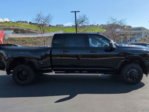 New 2026 RAM 3500 Limited image 4