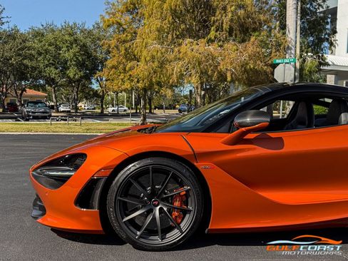Used 2018 McLaren 720S Luxury image 40