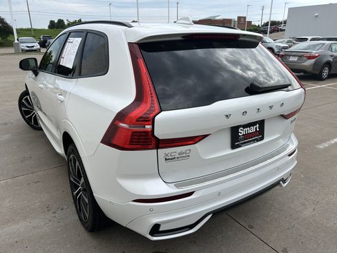 Used 2023 Volvo XC60 B5 Plus w/ Climate Package AWD/4WD image 4