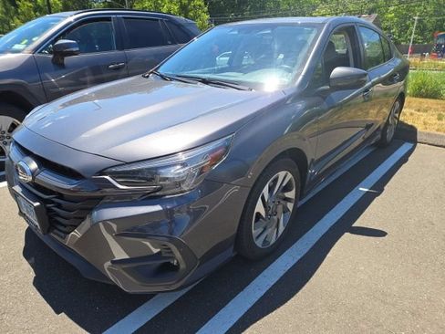 Used 2024 Subaru Legacy Limited AWD/4WD image 9