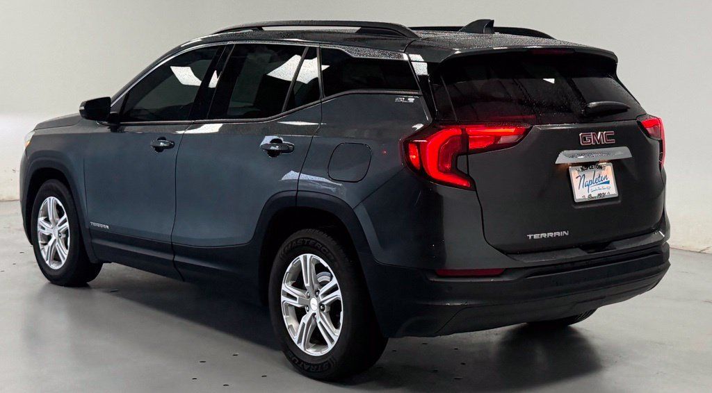 Used 2019 GMC Terrain SLE w/ Driver Convenience Package FWD image 3