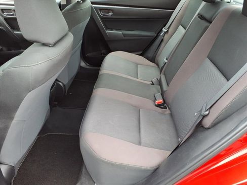Used 2018 Toyota Corolla LE FWD image 12